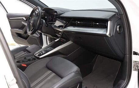 Audi A3, 2022 год, 1 980 000 рублей, 2 фотография