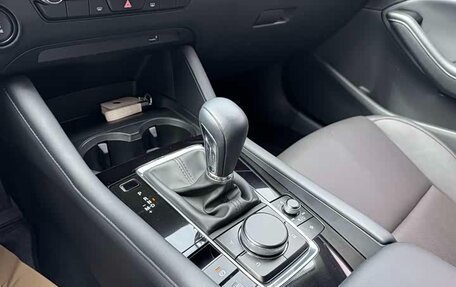 Mazda 3, 2022 год, 1 740 000 рублей, 19 фотография