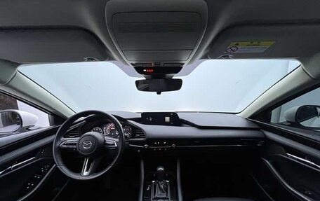 Mazda 3, 2022 год, 1 600 000 рублей, 20 фотография