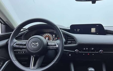 Mazda 3, 2022 год, 1 600 000 рублей, 19 фотография