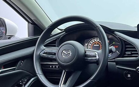 Mazda 3, 2022 год, 1 600 000 рублей, 24 фотография