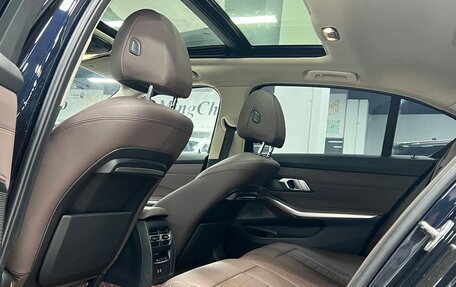 BMW 3 серия, 2022 год, 3 280 000 рублей, 10 фотография