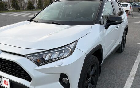 Toyota RAV4, 2021 год, 3 480 000 рублей, 8 фотография