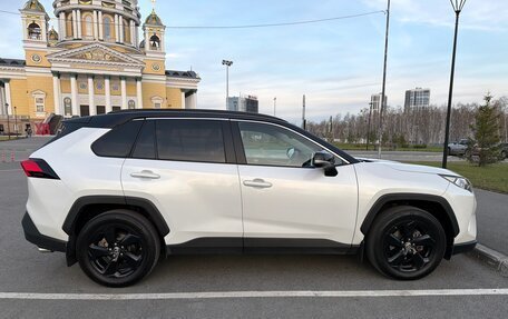Toyota RAV4, 2021 год, 3 480 000 рублей, 3 фотография