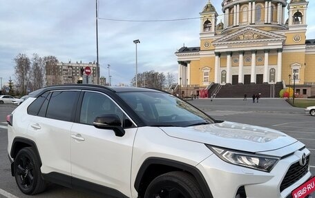Toyota RAV4, 2021 год, 3 480 000 рублей, 2 фотография