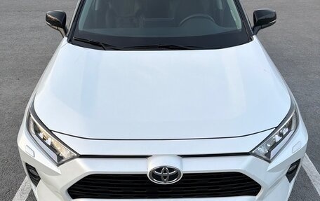 Toyota RAV4, 2021 год, 3 480 000 рублей, 4 фотография