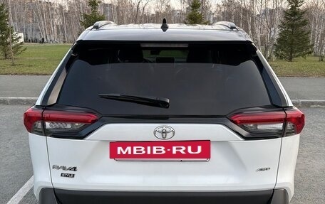 Toyota RAV4, 2021 год, 3 480 000 рублей, 11 фотография