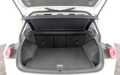 Volkswagen Tiguan II, 2021 год, 3 655 000 рублей, 10 фотография