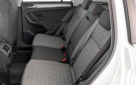 Volkswagen Tiguan II, 2021 год, 3 655 000 рублей, 12 фотография