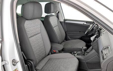 Volkswagen Tiguan II, 2021 год, 3 655 000 рублей, 23 фотография