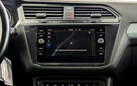 Volkswagen Tiguan II, 2021 год, 3 655 000 рублей, 15 фотография