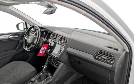 Volkswagen Tiguan II, 2021 год, 3 655 000 рублей, 11 фотография