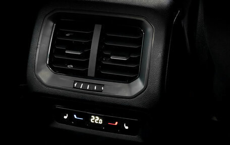 Volkswagen Tiguan II, 2021 год, 3 655 000 рублей, 29 фотография