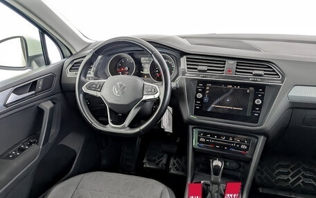 Volkswagen Tiguan II, 2021 год, 3 655 000 рублей, 30 фотография