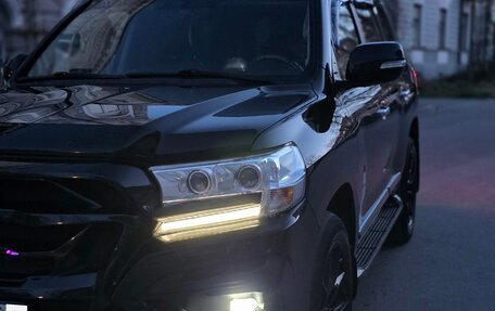 Toyota Land Cruiser 200, 2015 год, 5 300 000 рублей, 9 фотография