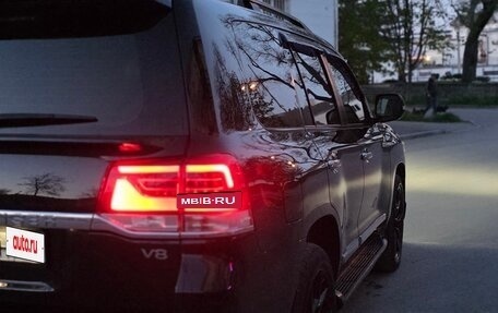 Toyota Land Cruiser 200, 2015 год, 5 300 000 рублей, 6 фотография