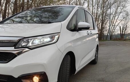 Honda Freed II, 2020 год, 1 300 000 рублей, 4 фотография