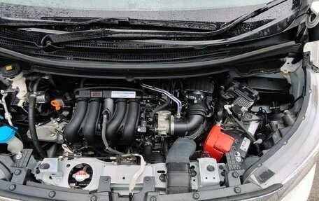 Honda Freed II, 2020 год, 1 300 000 рублей, 10 фотография