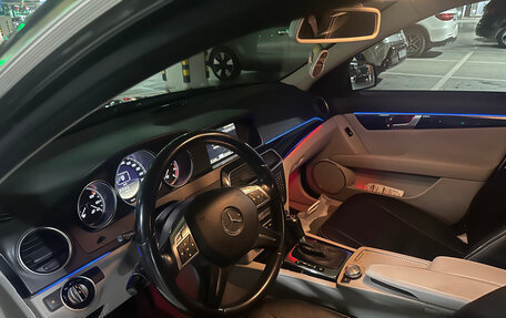 Mercedes-Benz C-Класс, 2011 год, 1 290 000 рублей, 6 фотография