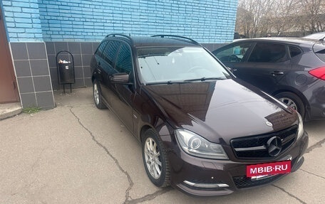 Mercedes-Benz C-Класс, 2011 год, 1 290 000 рублей, 3 фотография