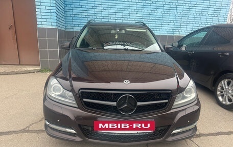 Mercedes-Benz C-Класс, 2011 год, 1 290 000 рублей, 2 фотография