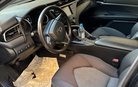 Toyota Camry, 2019 год, 1 360 000 рублей, 4 фотография