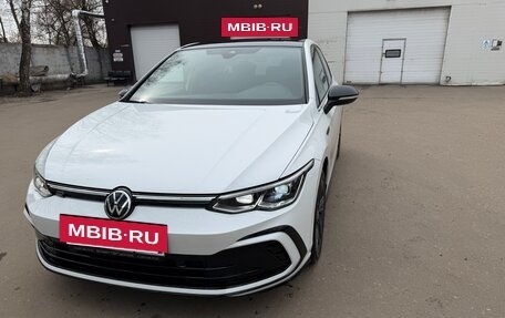 Volkswagen Golf VIII, 2022 год, 2 900 000 рублей, 2 фотография