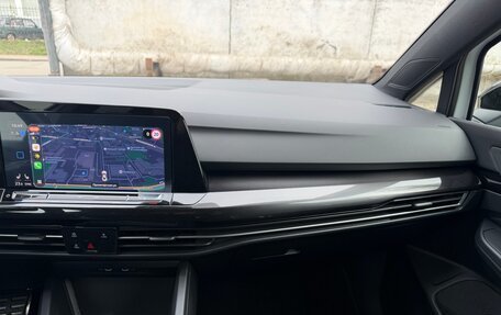 Volkswagen Golf VIII, 2022 год, 2 900 000 рублей, 19 фотография