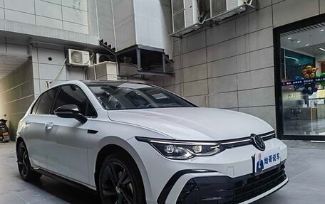 Volkswagen Golf VIII, 2022 год, 2 900 000 рублей, 31 фотография