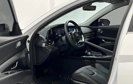 Hyundai Elantra, 2022 год, 1 390 000 рублей, 8 фотография