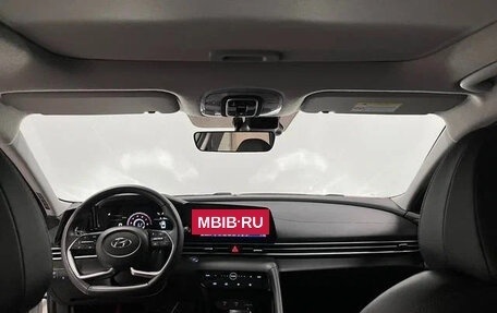 Hyundai Elantra, 2022 год, 1 390 000 рублей, 7 фотография