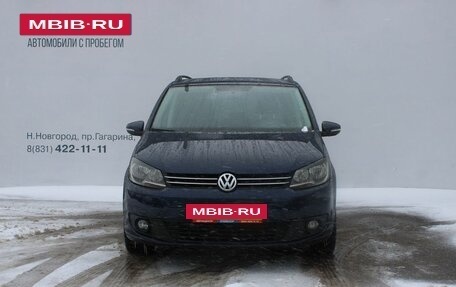 Volkswagen Touran III, 2013 год, 989 000 рублей, 3 фотография