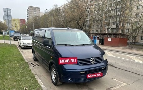 Volkswagen Transporter T5 рестайлинг, 2006 год, 900 000 рублей, 1 фотография