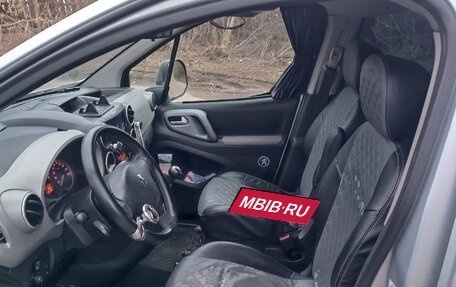 Peugeot Partner II рестайлинг 2, 2011 год, 950 000 рублей, 6 фотография