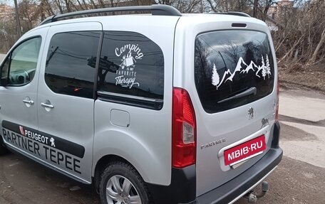 Peugeot Partner II рестайлинг 2, 2011 год, 950 000 рублей, 5 фотография