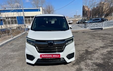 Honda Stepwgn IV, 2020 год, 2 540 000 рублей, 2 фотография