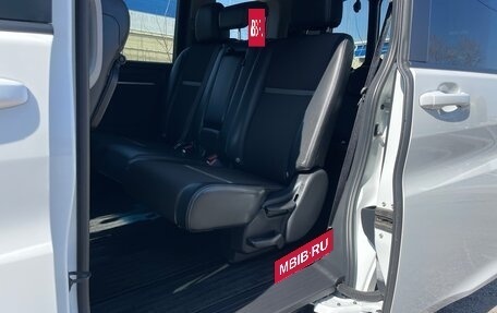 Honda Stepwgn IV, 2020 год, 2 540 000 рублей, 5 фотография