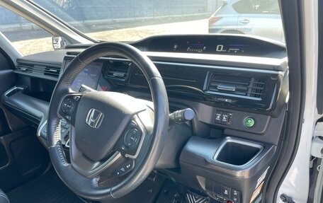 Honda Stepwgn IV, 2020 год, 2 540 000 рублей, 16 фотография