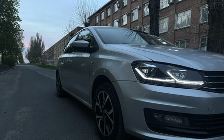 Volkswagen Polo VI (EU Market), 2015 год, 1 400 000 рублей, 6 фотография