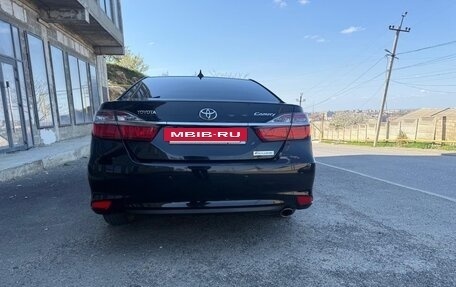 Toyota Camry, 2017 год, 2 100 000 рублей, 2 фотография