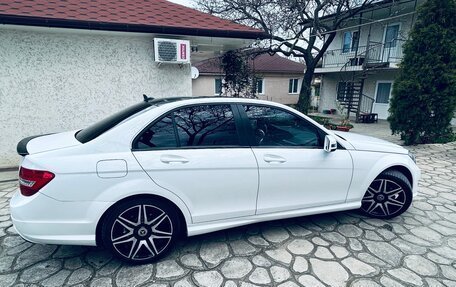 Mercedes-Benz C-Класс, 2012 год, 1 950 000 рублей, 33 фотография