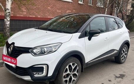 Renault Kaptur I рестайлинг, 2017 год, 1 500 000 рублей, 2 фотография