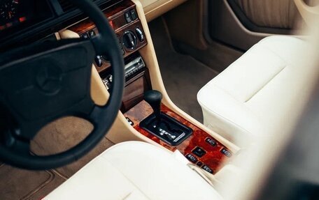 Mercedes-Benz W124, 1992 год, 6 000 000 рублей, 6 фотография