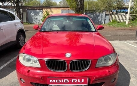 BMW 1 серия, 2006 год, 715 000 рублей, 2 фотография