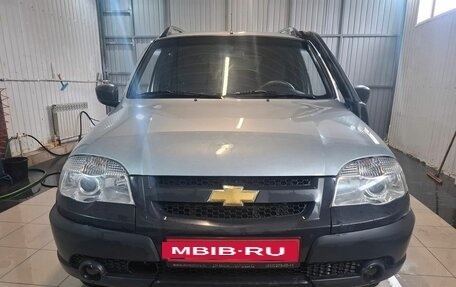 Chevrolet Niva I рестайлинг, 2014 год, 619 000 рублей, 3 фотография