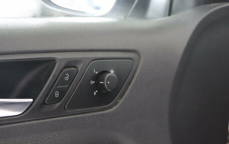 Volkswagen Jetta VI, 2013 год, 749 990 рублей, 13 фотография