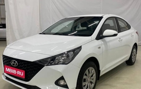 Hyundai Solaris II рестайлинг, 2020 год, 1 025 000 рублей, 1 фотография