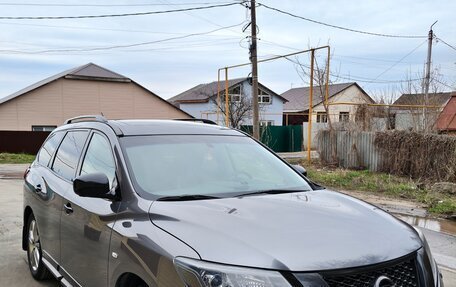 Nissan Pathfinder, 2014 год, 1 450 000 рублей, 1 фотография