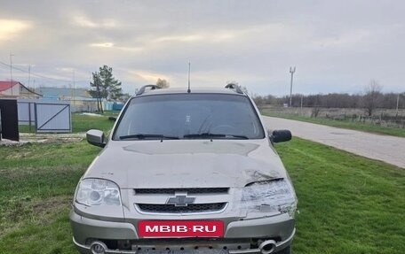 Chevrolet Niva I рестайлинг, 2015 год, 405 000 рублей, 3 фотография