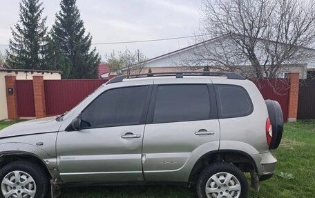 Chevrolet Niva I рестайлинг, 2015 год, 405 000 рублей, 6 фотография